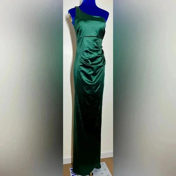 Emerald Sundae | Evening / Formal Gown | Hunter Green | Size Small 4-6 - Picture 2 of 7